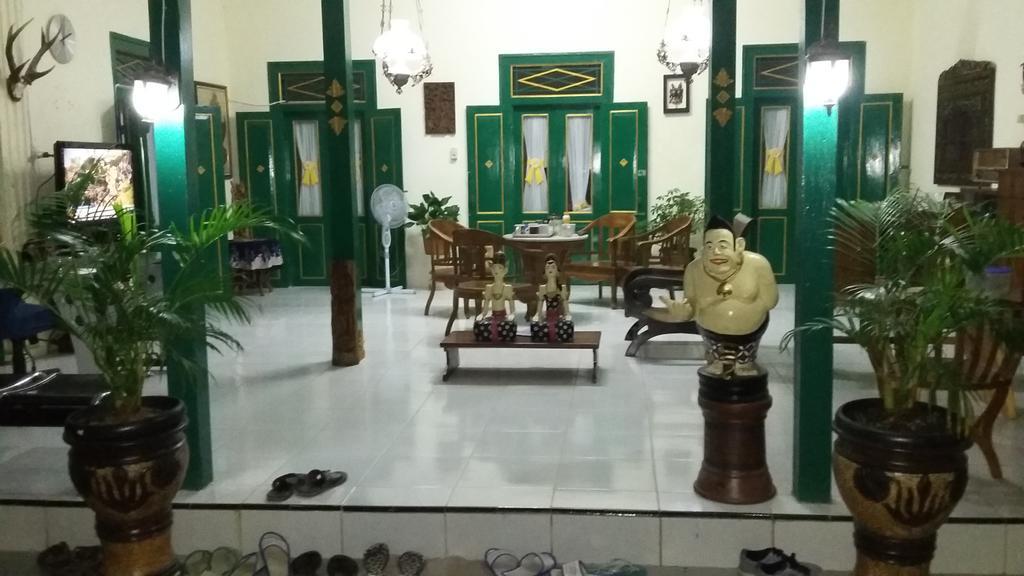 Pendopo Andari Homestay Jogjacarta Exterior foto