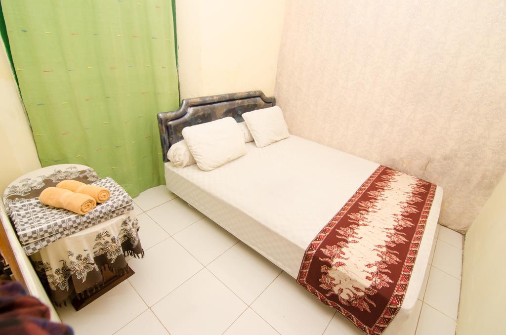 Pendopo Andari Homestay Jogjacarta Exterior foto