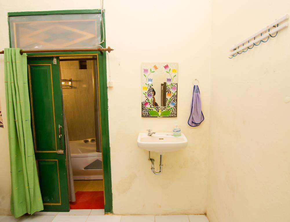 Pendopo Andari Homestay Jogjacarta Exterior foto