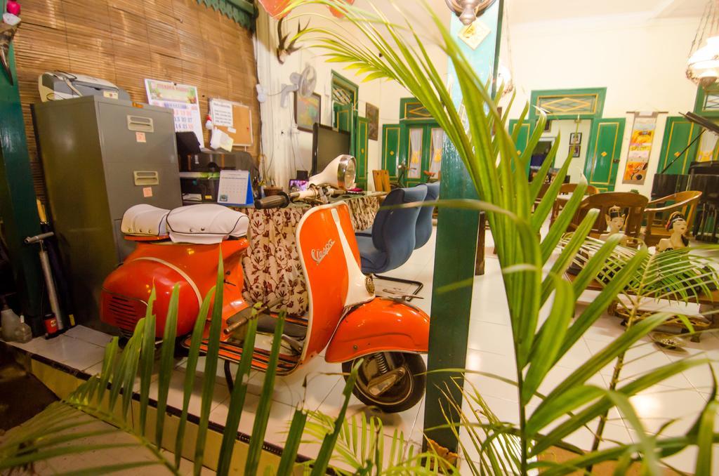 Pendopo Andari Homestay Jogjacarta Exterior foto