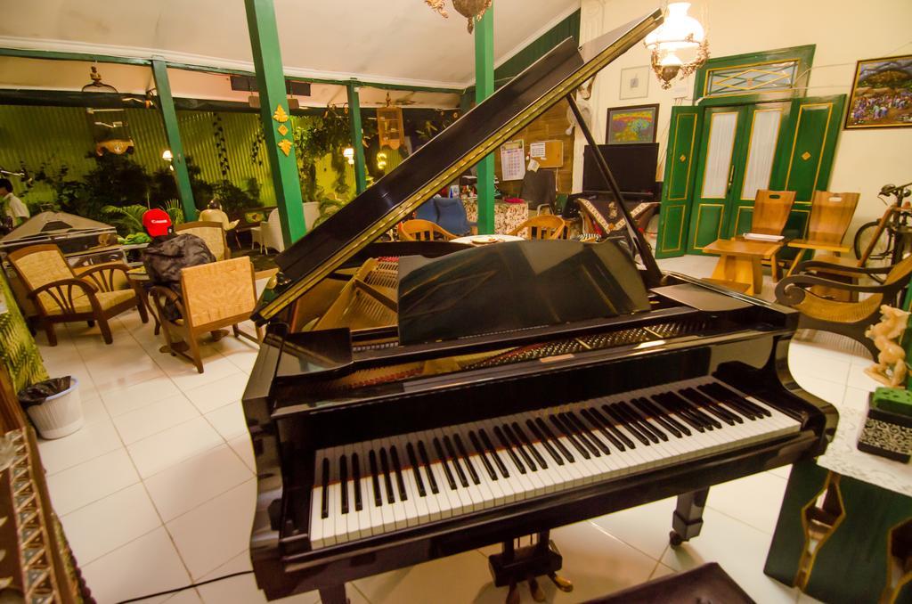 Pendopo Andari Homestay Jogjacarta Exterior foto