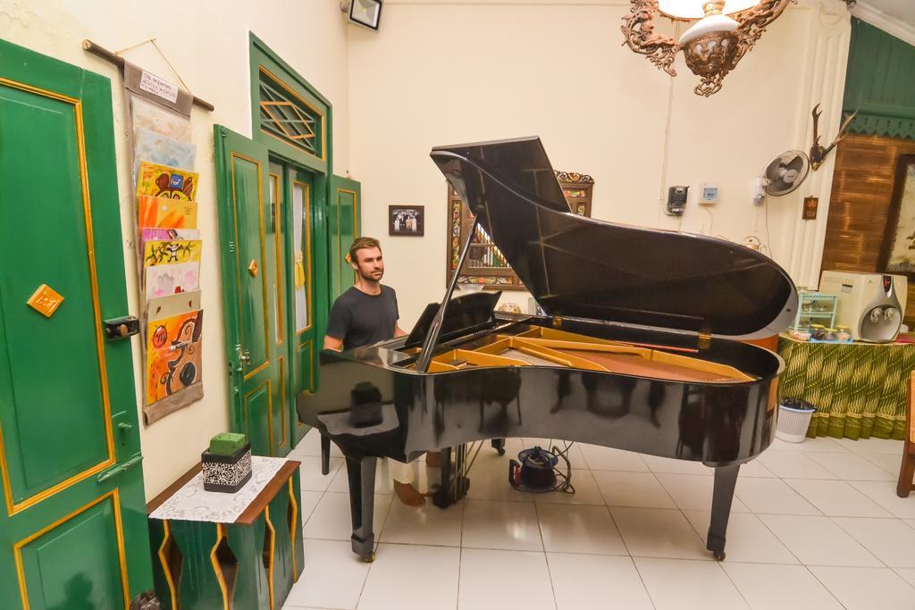 Pendopo Andari Homestay Jogjacarta Exterior foto