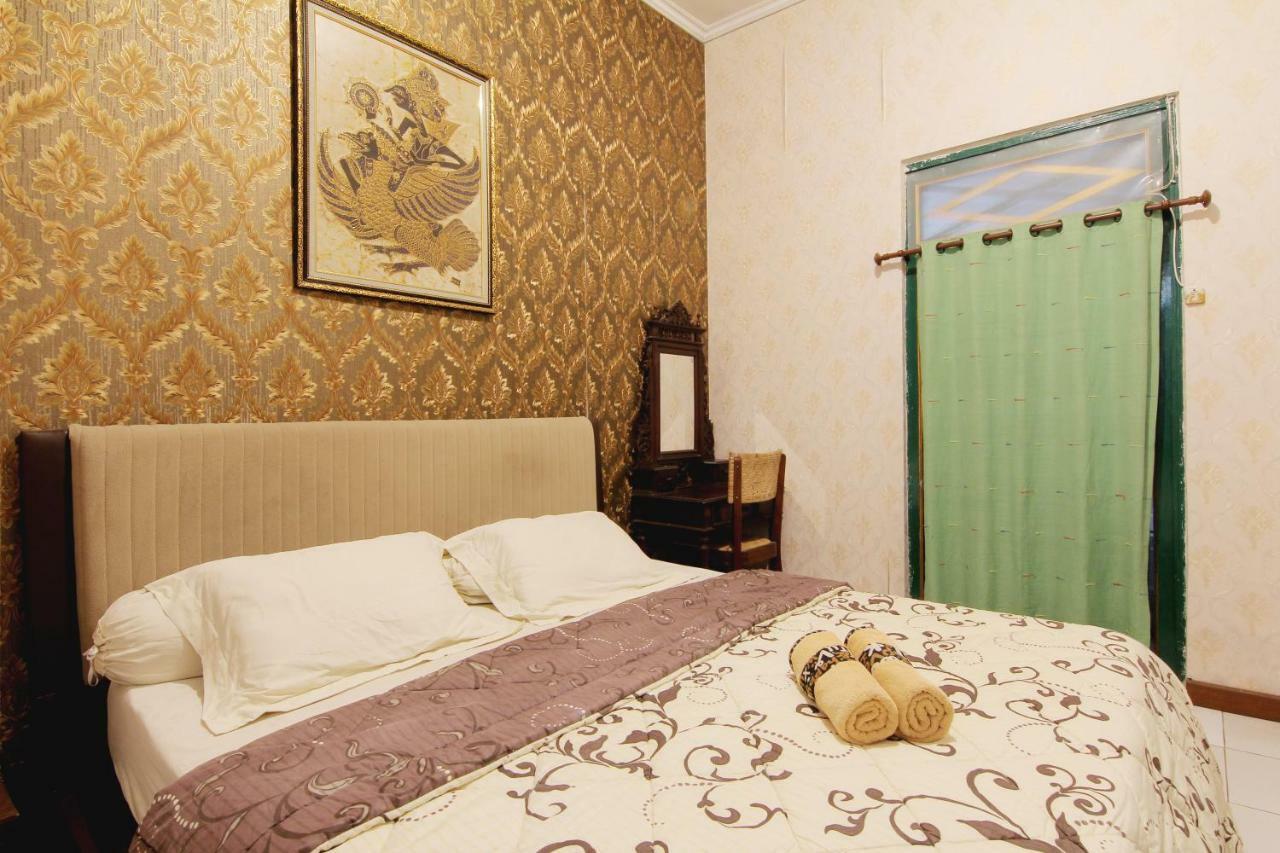 Pendopo Andari Homestay Jogjacarta Exterior foto